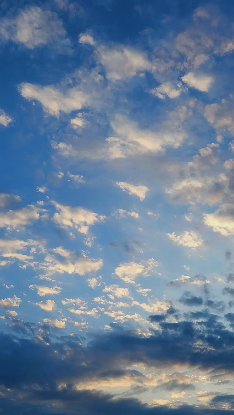 clouds at dusk