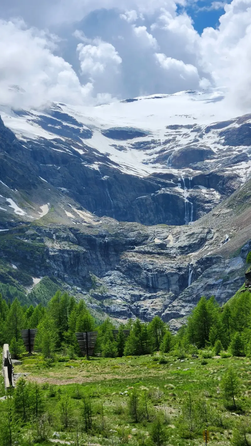 glacier valley