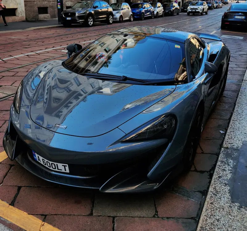 mclaren cobblestones